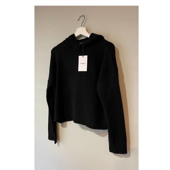 Theory Cashmere Crop Hoodie in Black. - Picture 1 of 4